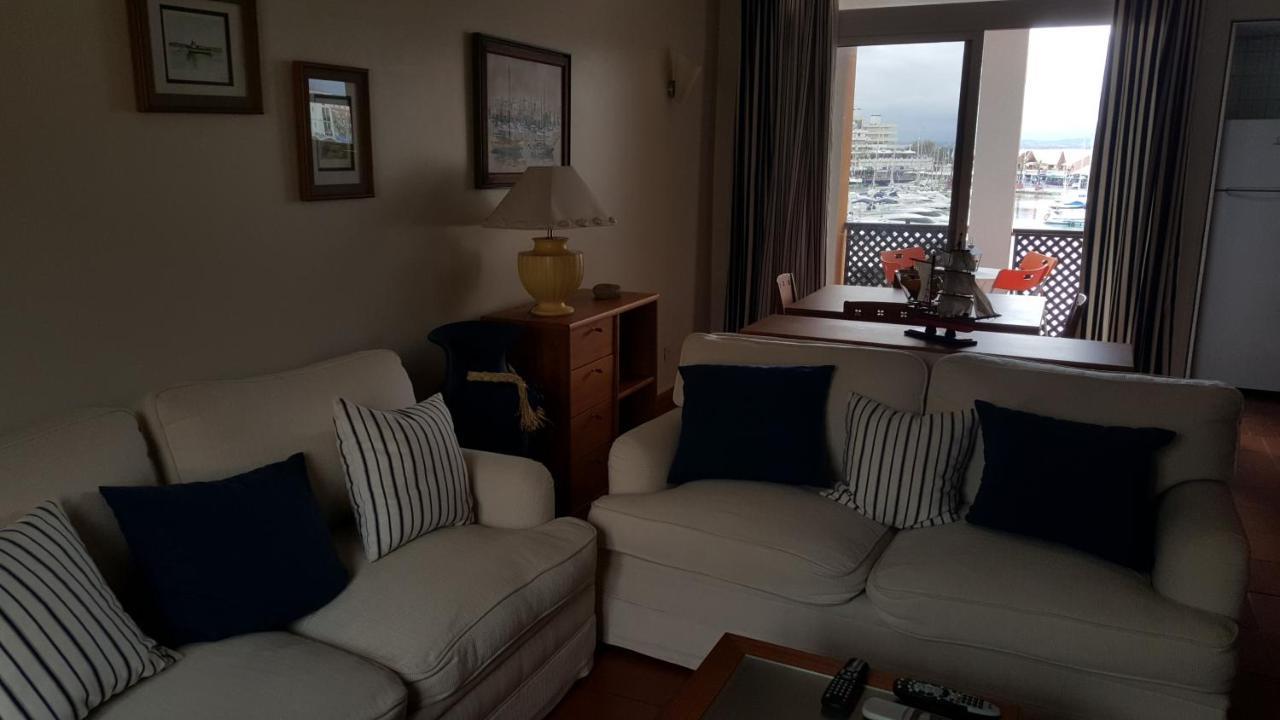 Marina Apartment กัวเตย์รา ภายนอก รูปภาพ
